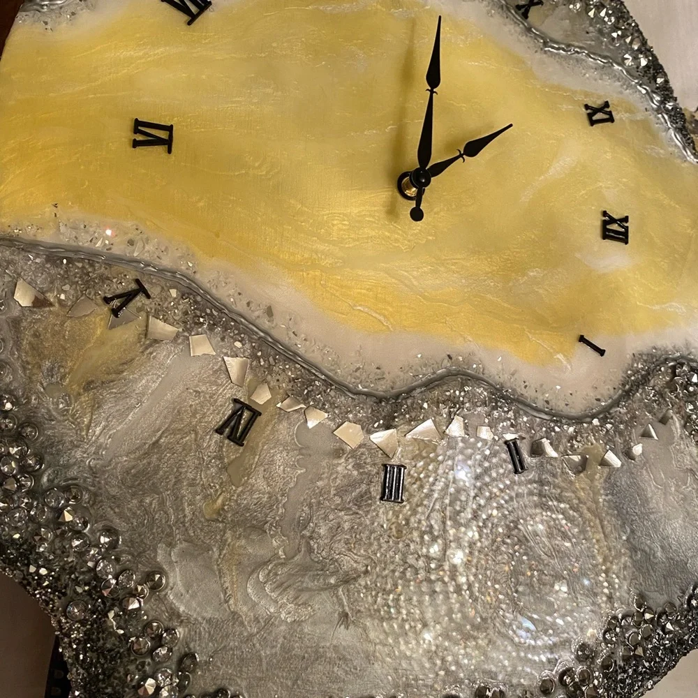 Wall clock work with resin